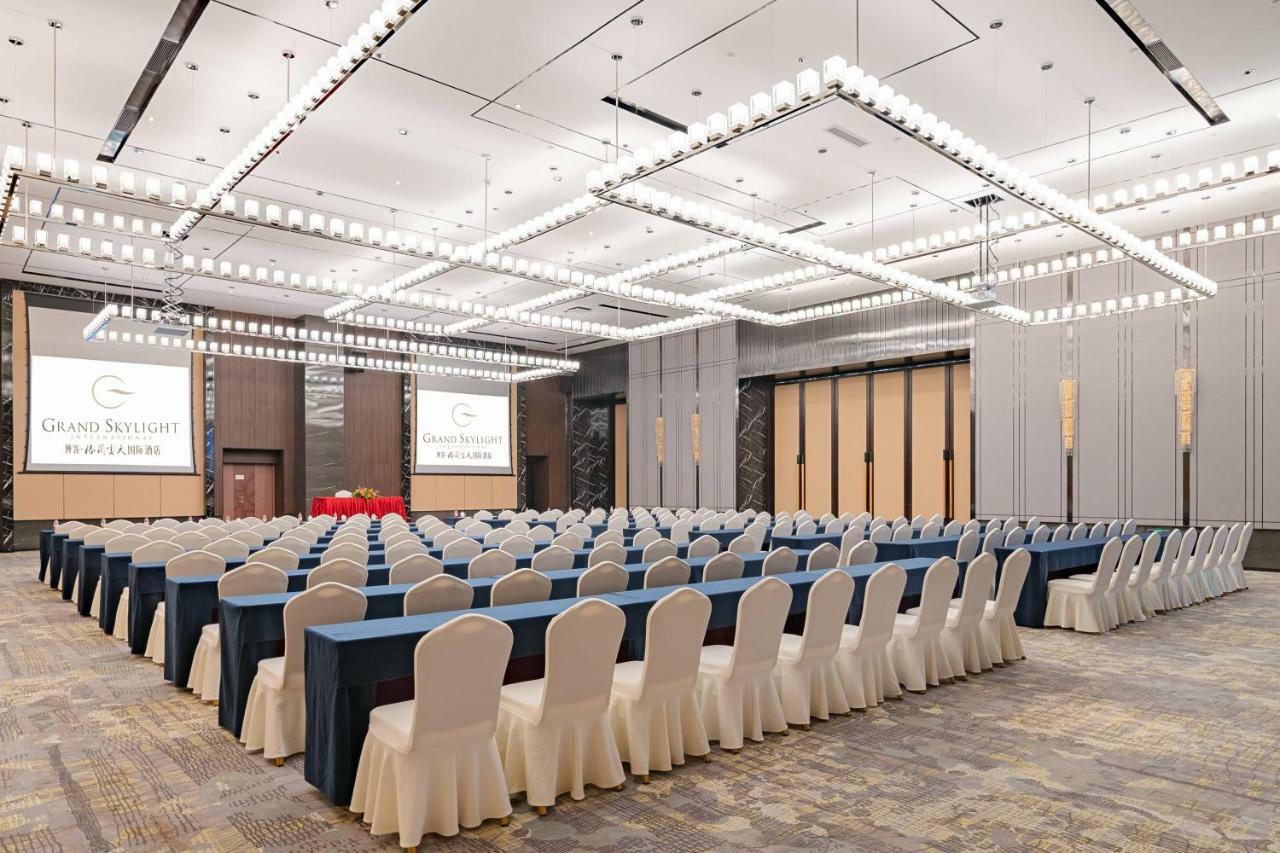Grand Skylight International Hotel Haoyue Shenzhen Baoan Int'L Exhibition Center Exterior photo