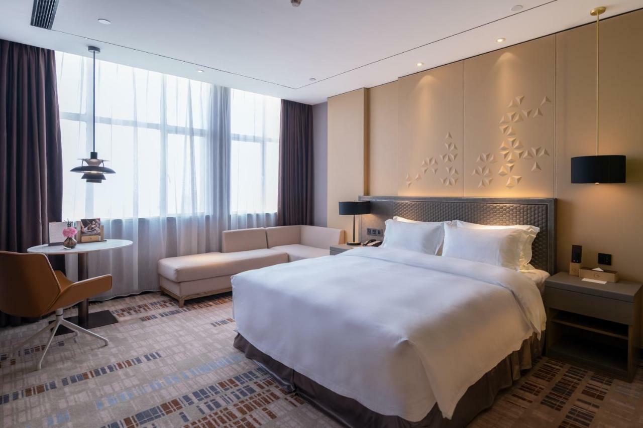 Grand Skylight International Hotel Haoyue Shenzhen Baoan Int'L Exhibition Center Exterior photo